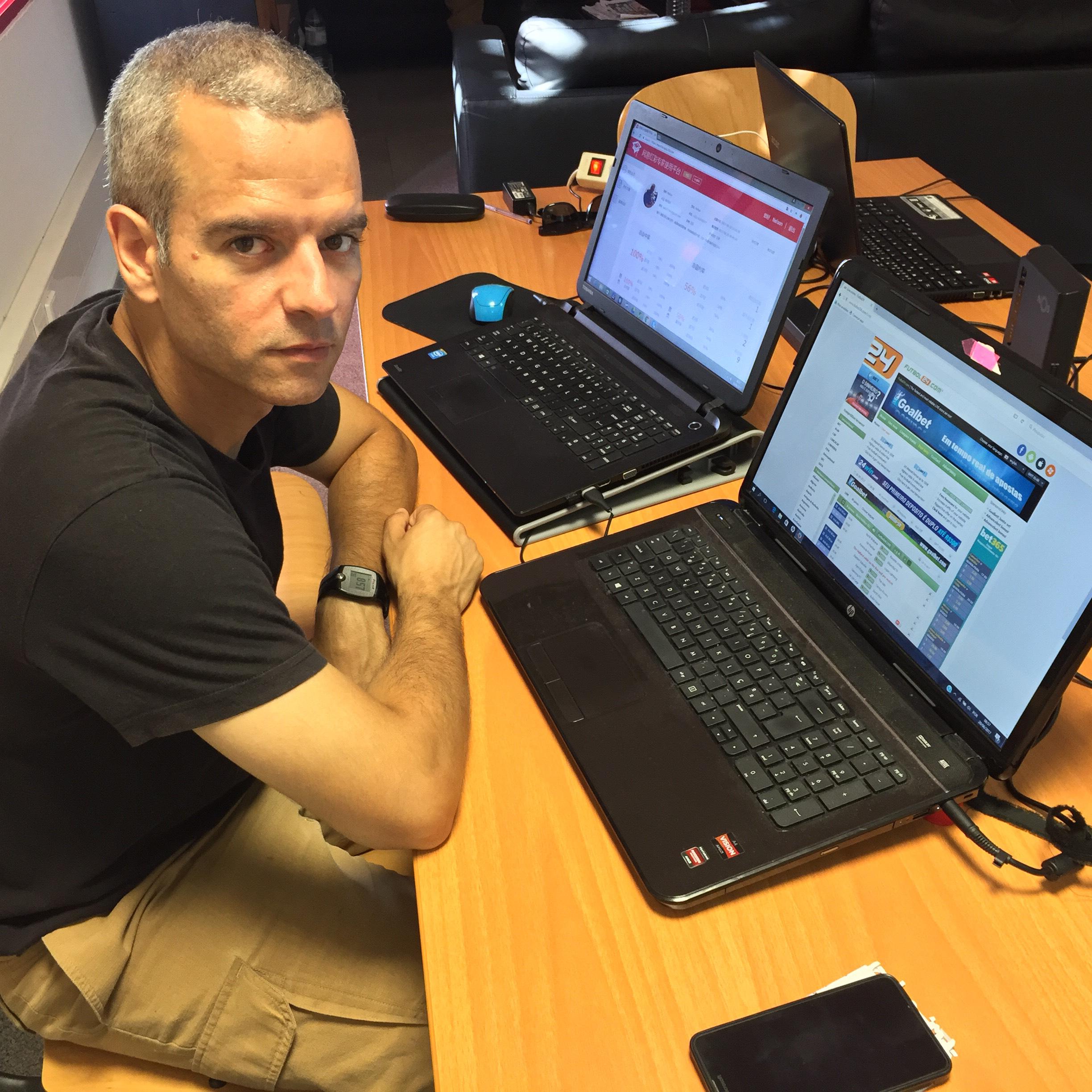 次主场交锋, 彩民, 梦想 次主场交锋, 彩民, 梦想