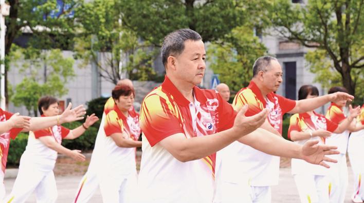 src, 刚满花甲之, 不打两遍拳